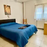 Sol Naciente 2* León
