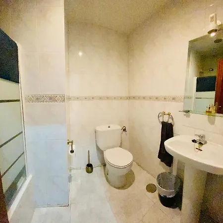 Sol Naciente בית הארחה לאון