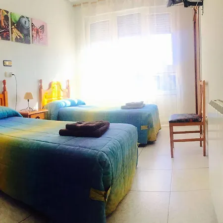 Sol Naciente 2* לאון