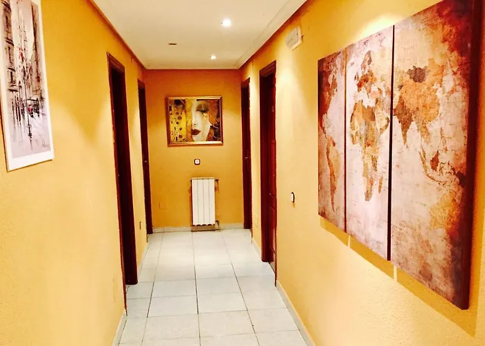 Sol Naciente 2* León