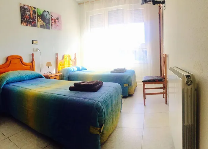 Sol Naciente 2* León